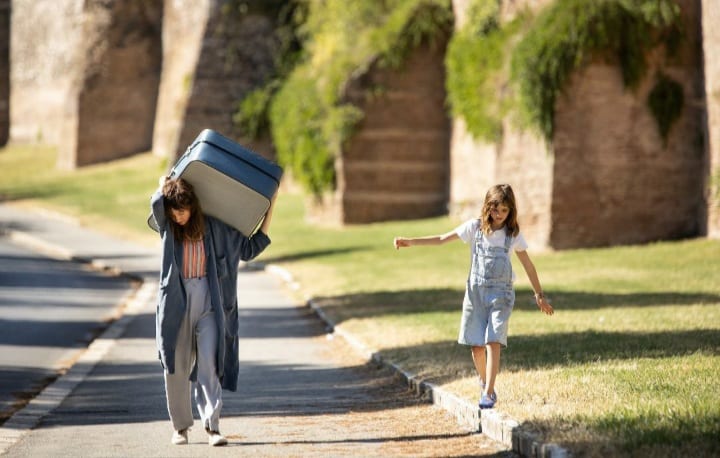 BMM - Being My Mom di Jasmine Trinca con Alba Rohrwacher e Maayane Conti.