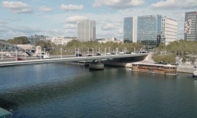 sur l'adamant