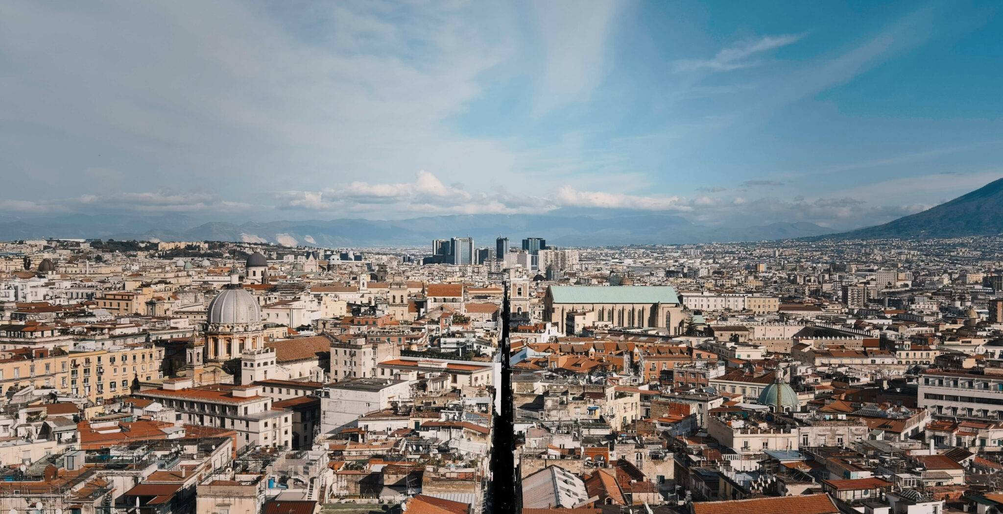Posso entrare? An ode to Naples