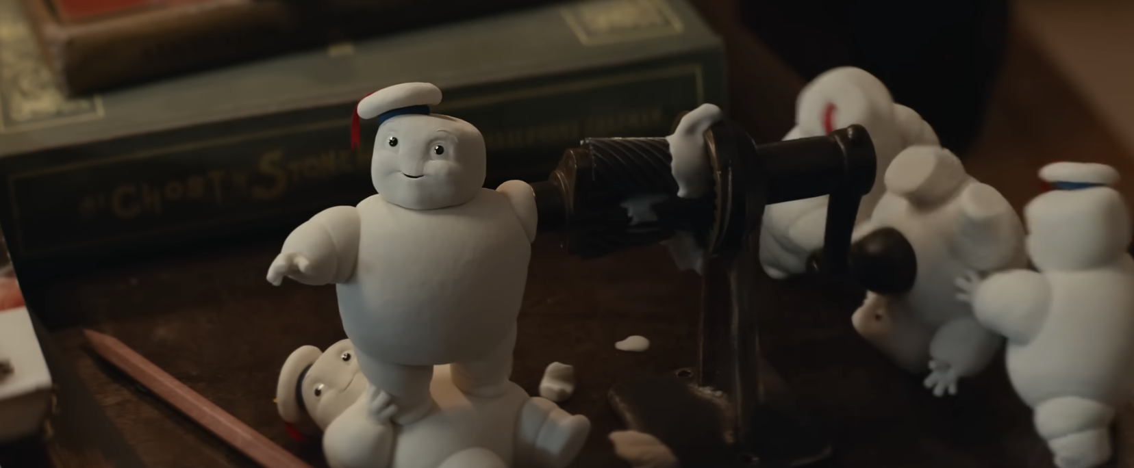 Ghostbusters - Minaccia Glaciale torna dove tutto è iniziato, l'iconica caserma dei pompieri a New York. Ora disponibile su Netflix