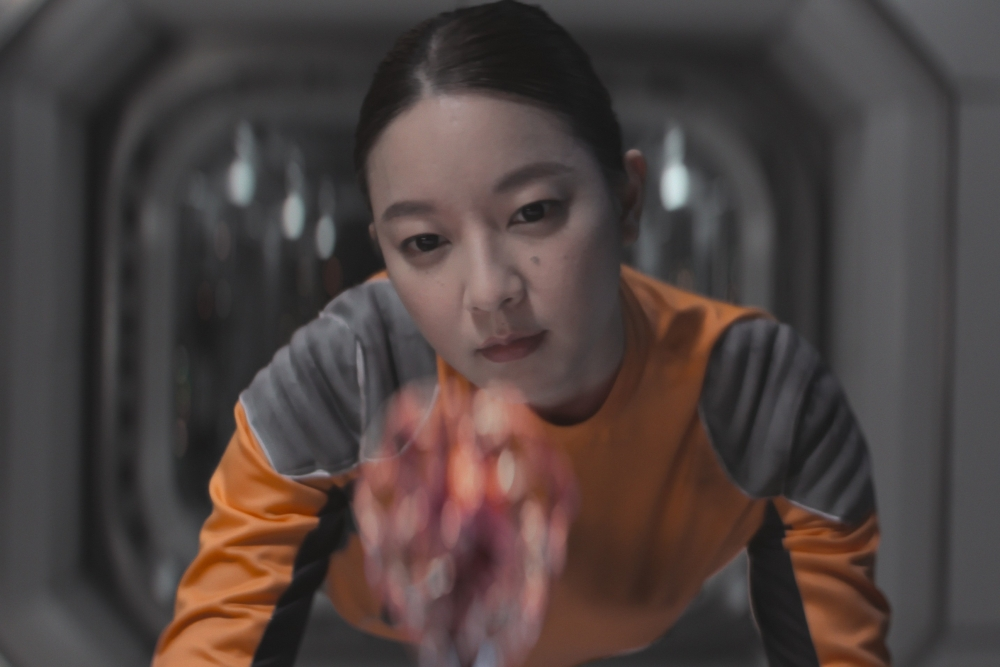 Su Netflix la serie thailandese Tomorrow and I, diretta da Paween Purijitpanya, prodotta e distribuita da Netflix.