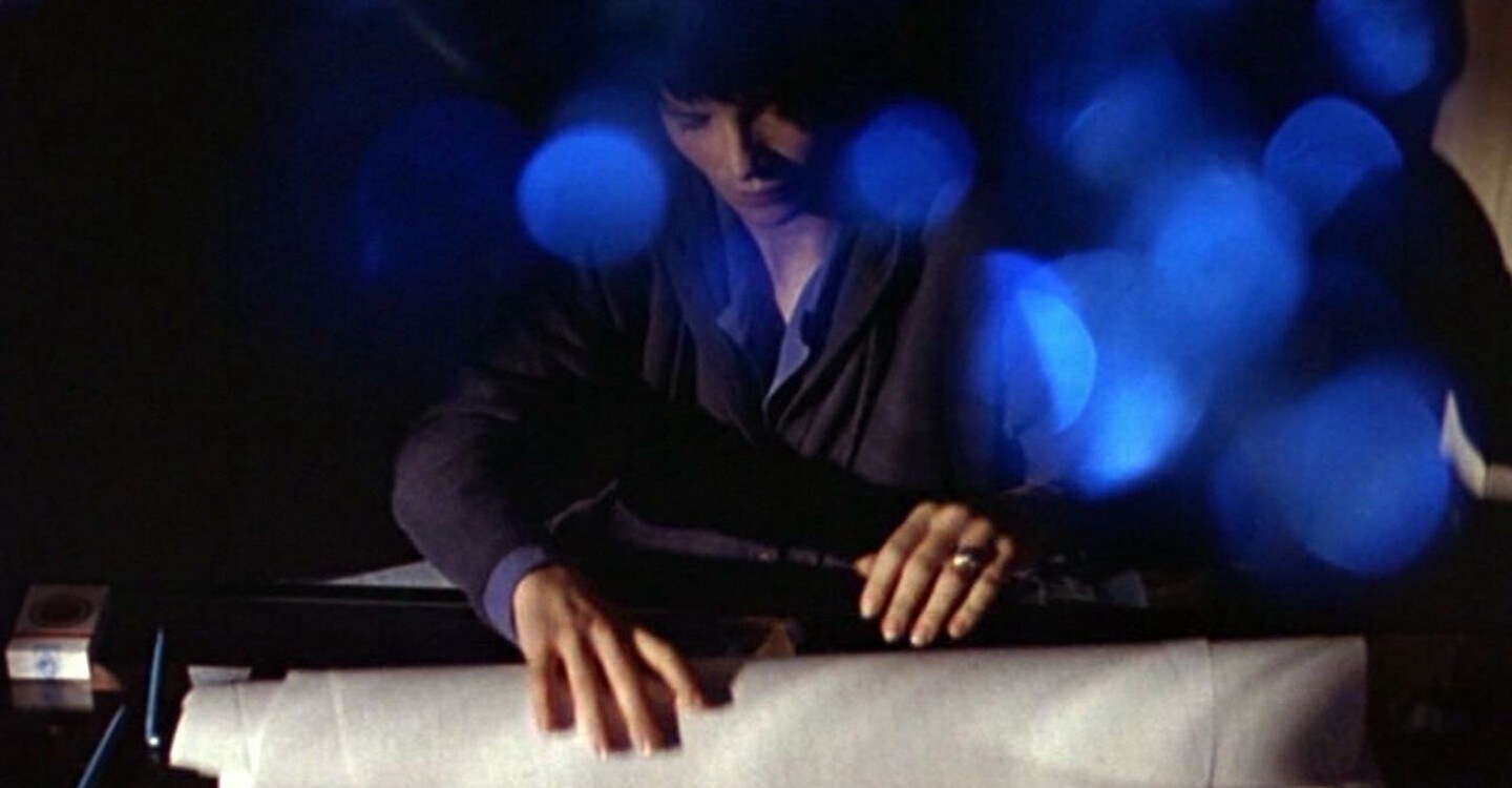 Juliette Binoche in Tre colori – Film blu (1993) di Krzysztof Kieślowski