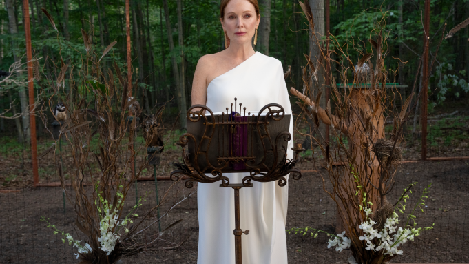 sirens Julianne moore