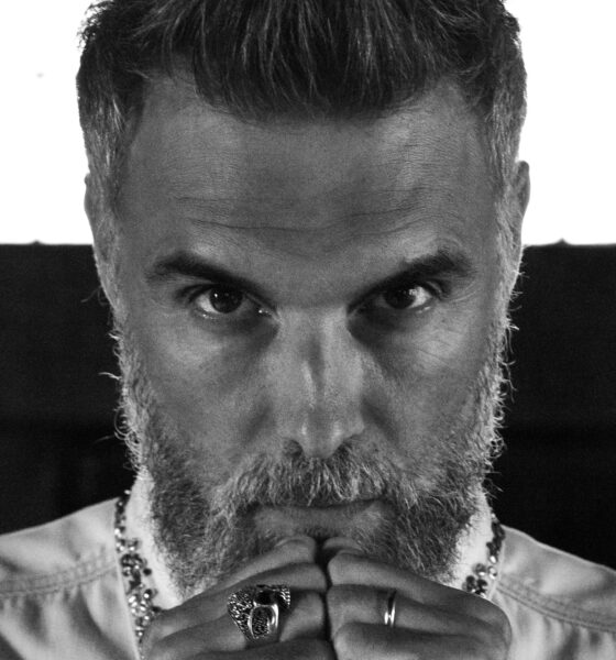 mauro mancini mani nude