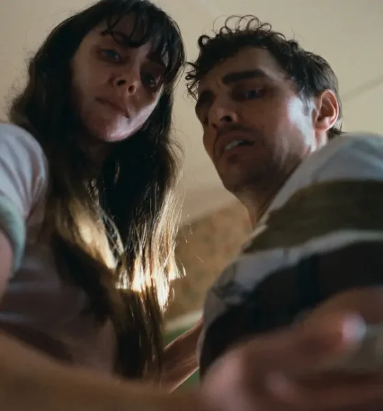In anteprima e da novembre in sala 'Together', il body horror romantico di Michael Shanks con Alison Brie e Dave Franco