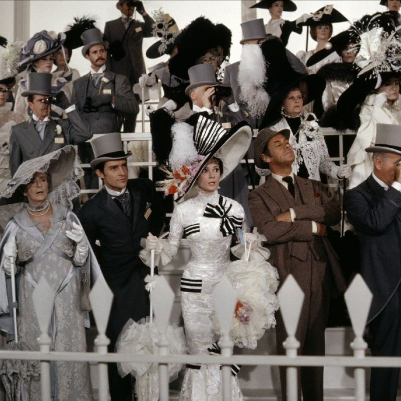 Un’analisi approfondita di 'My Fair Lady', il celebre musical con Audrey Hepburn tra estetica raffinata e temi sociali complessi