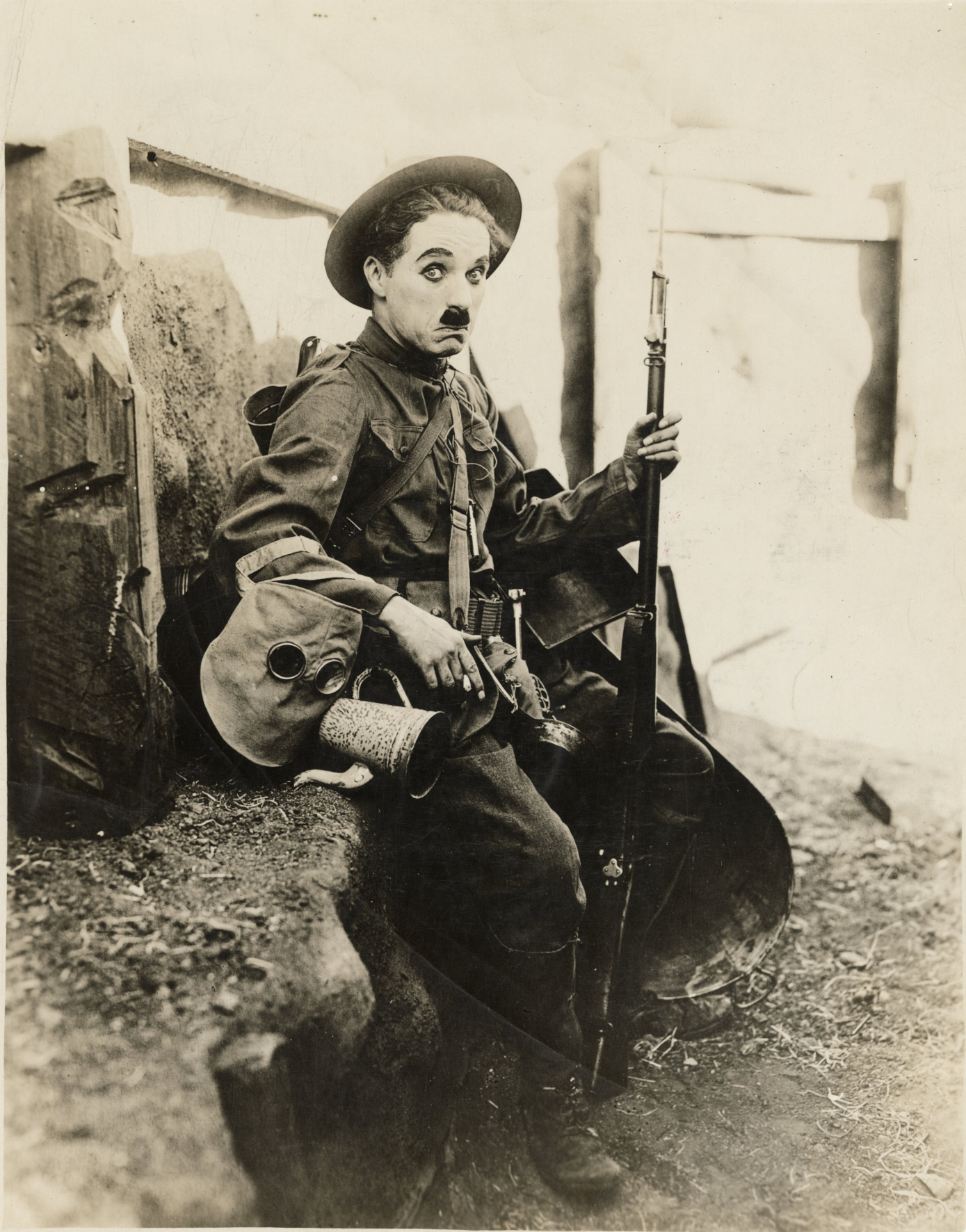 Shoulder Arms, Charlie Chaplin