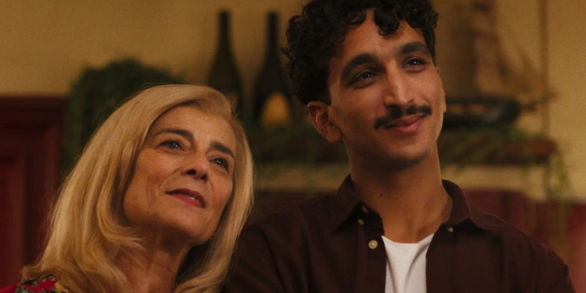 Presentato in anteprima mondiale alla Festa del Cinema di Roma, questo debutto è una spensierata commedia che mescola amore, cucina e radici