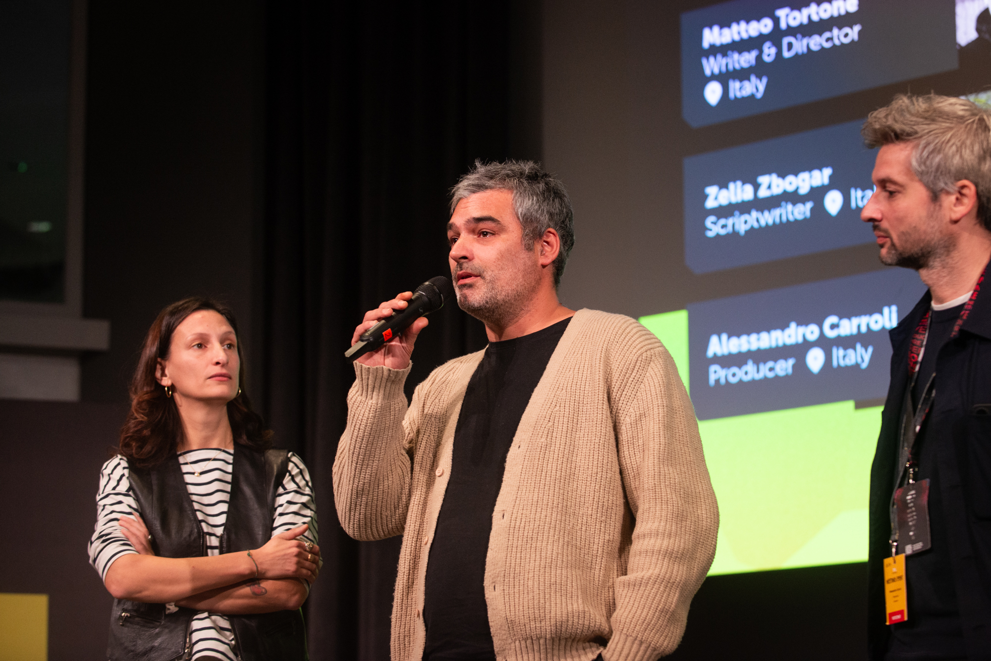 Tra racconti attuali e letture profonde, le menti di 'Inverno' raccontano i primi passi nella progettazione del loro nuovo film.