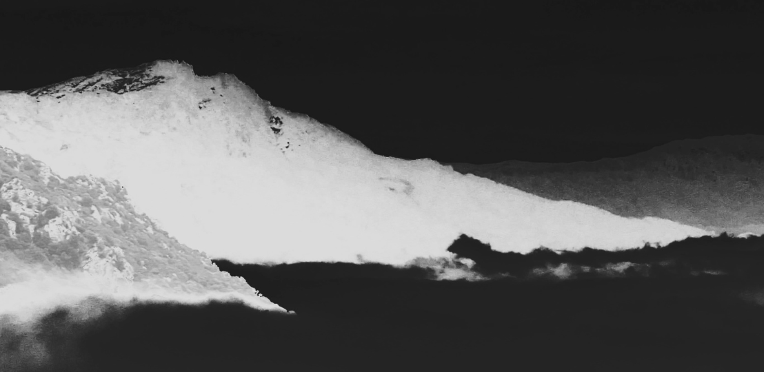 Il regista Daniele Maggioni offre una visione in cinque atti del rapporto tra immagine e parola, che guarda alla storia e alla vita umana.