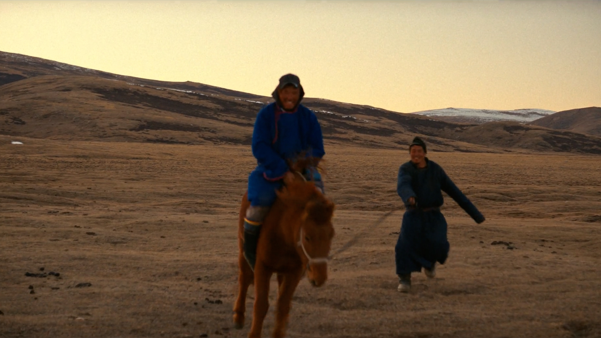 Iron Winter è un documentario del regista australiano kasimir Burgess. Presentato in concorso al Torino Film Festival.