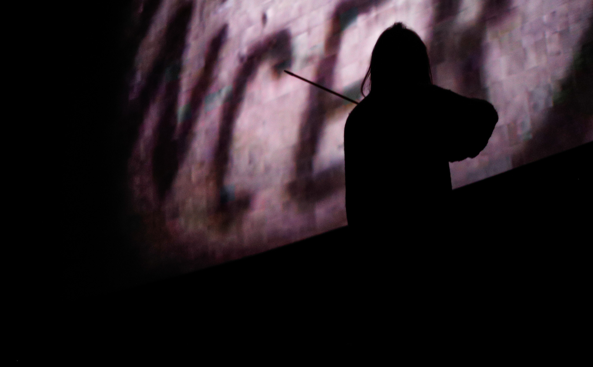 Alla primissima edizione di Ultracinema Art Festival a Ferrara il violinista Alessandro Trabace improvvisa su 'La Fine' di Daniele Cabri