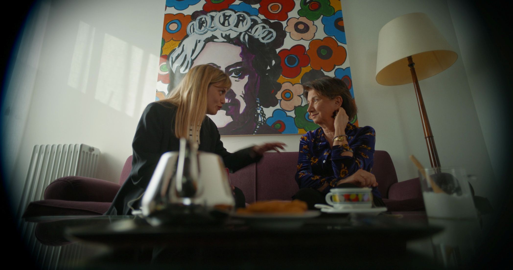 Intervista a Leonardo Malaguti e Dania Rendano su Tua Madre, docufilm che esplora e decostruisce il mito italiano della maternità.