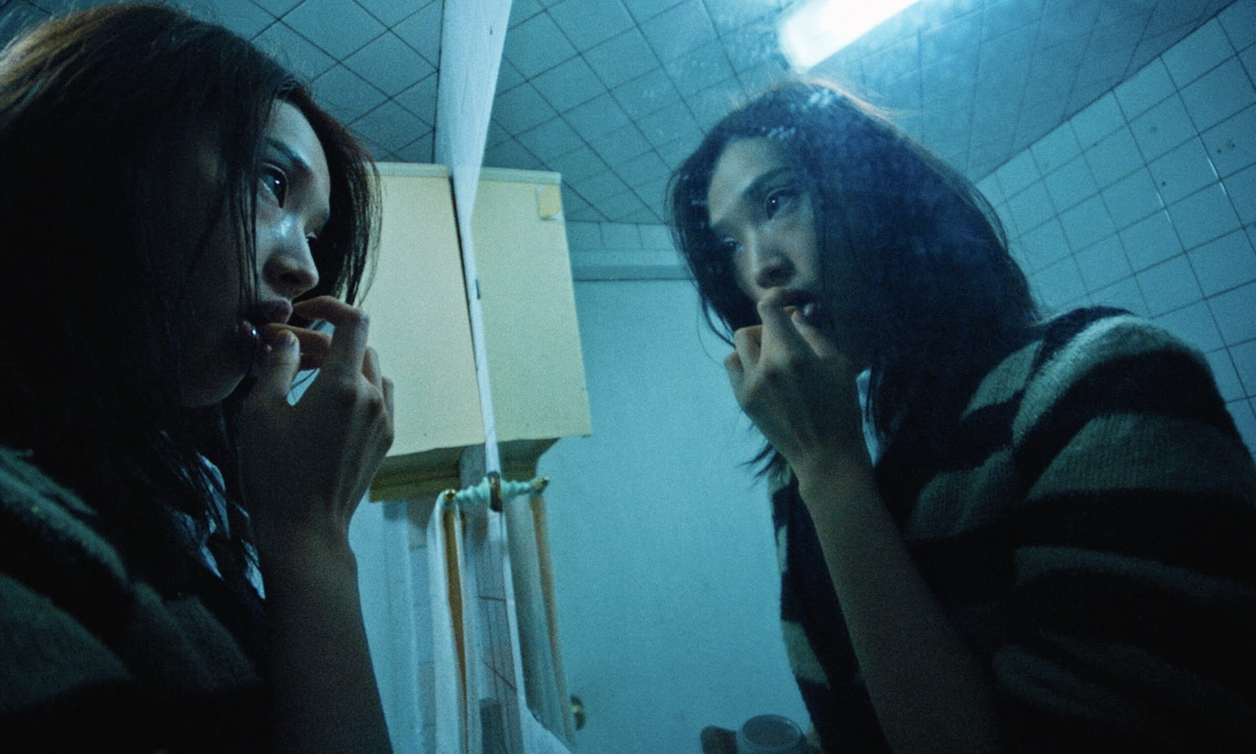 'Funky Freaky Freaks' è sinonimo di verità. Un ritratto sincero e disincantato della Corea del Sud, che fonde genere e cinema d'impegno