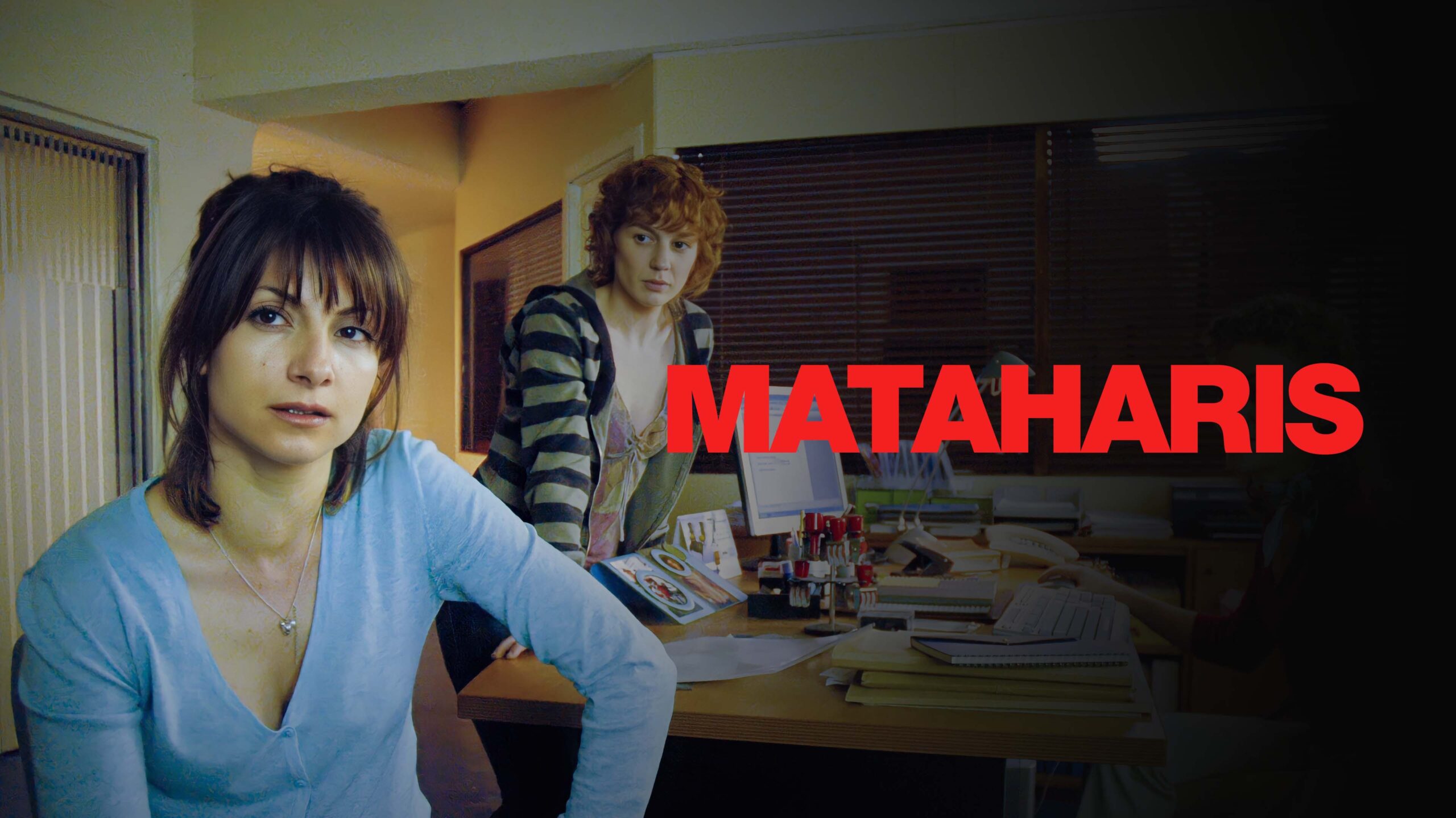'Mataharis': tre detective, tre verità interiori e uno sguardo che trasforma l’indagine in responsabilità morale. Disponibile su arte.tv.