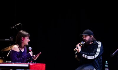 Il cantautore e rapper al Teatro Palladium aiuta gli studenti a esprimere se stessi tramite musica e parole con i Progetti Scuola ABC