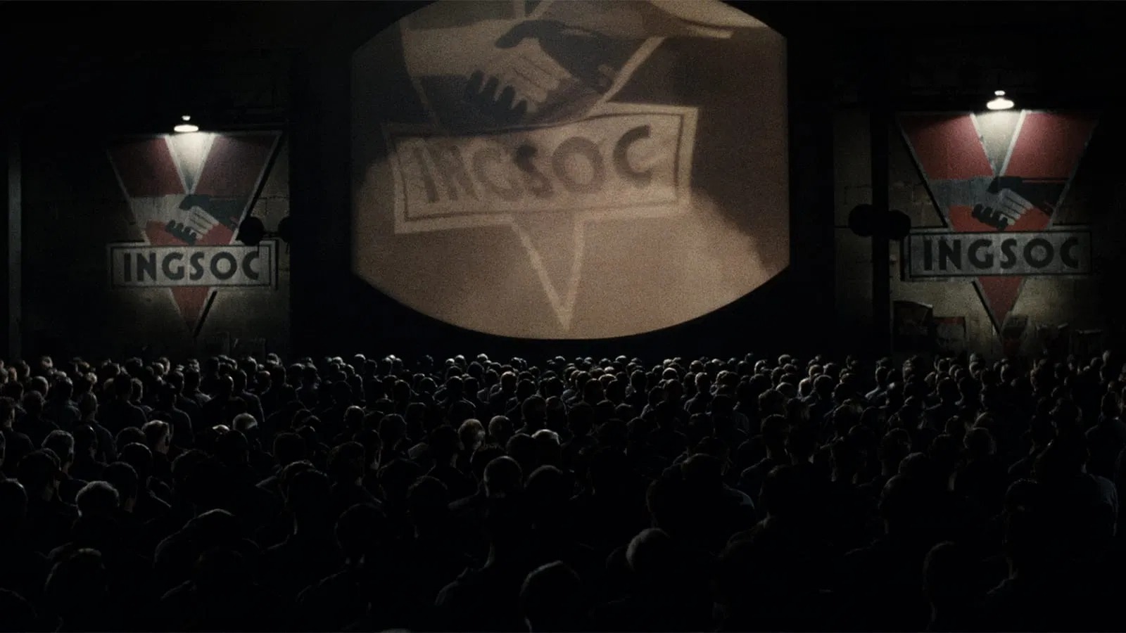 Una scena di Orwell 1984 © Metro-Goldwin-Mayer