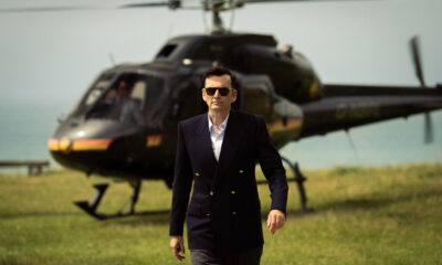 A riprendere i loro ruoli iconici ci sono David Tennant nei panni di Lord Tony Baddingham, Alex Hassell