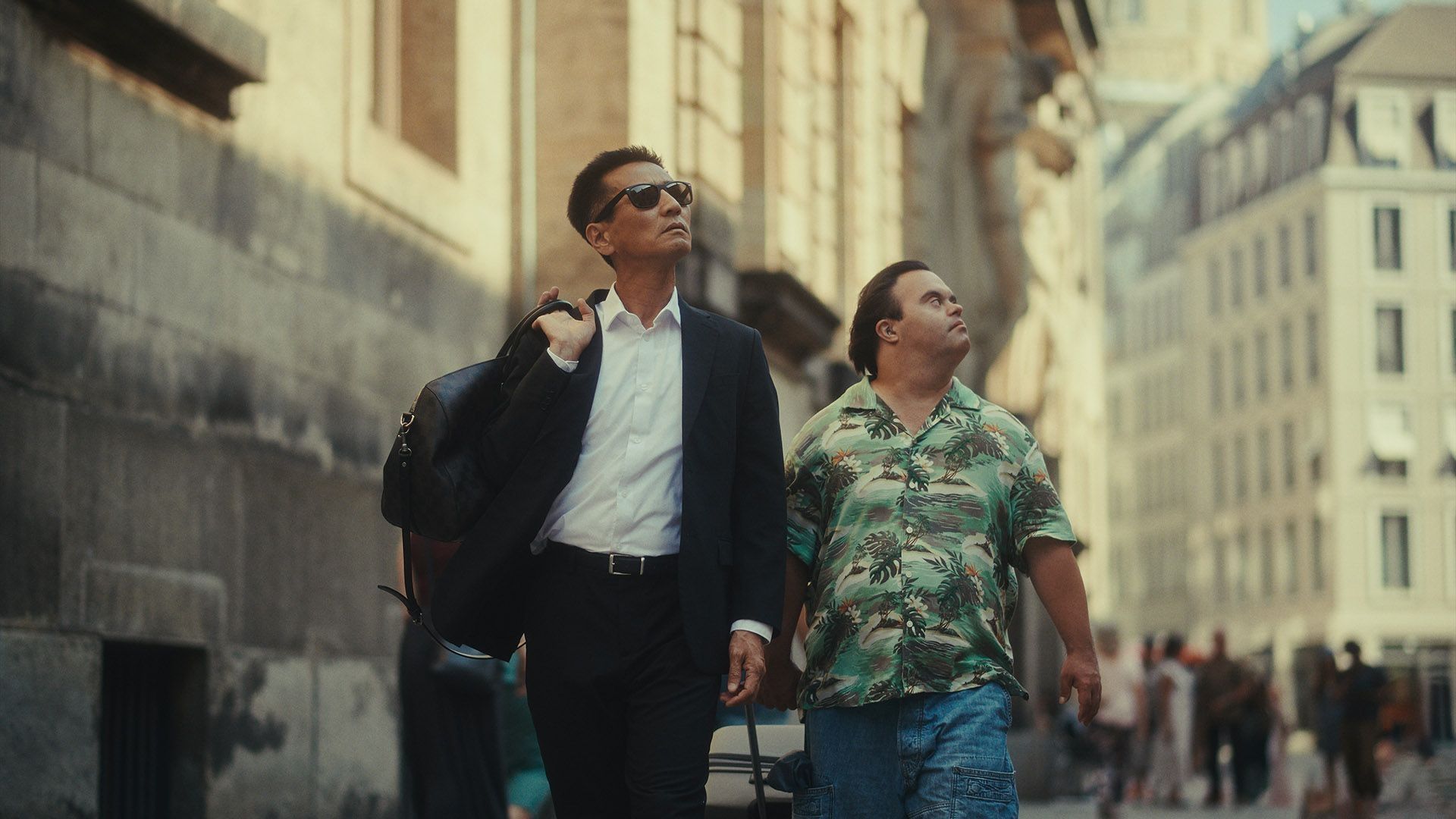 The Frog and the Water: un road movie dolce e dai colori caldi, in cui un incontro improbabile fa nascere un rapporto fraterno e emotivo