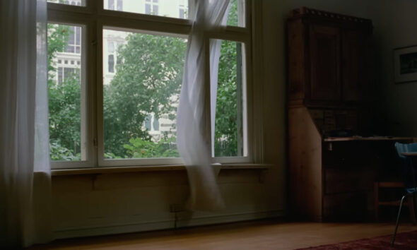 La rappresentazione della casa unisce due tra i film più importanti di questa stagione. Ma può una casa prendere vita?