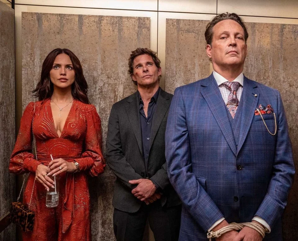 Mike & Nick & Nick & Alice si sforza così tanto di prendere spunto del cinema anni 80 che alla fine risulta derivativo più che ispirato.