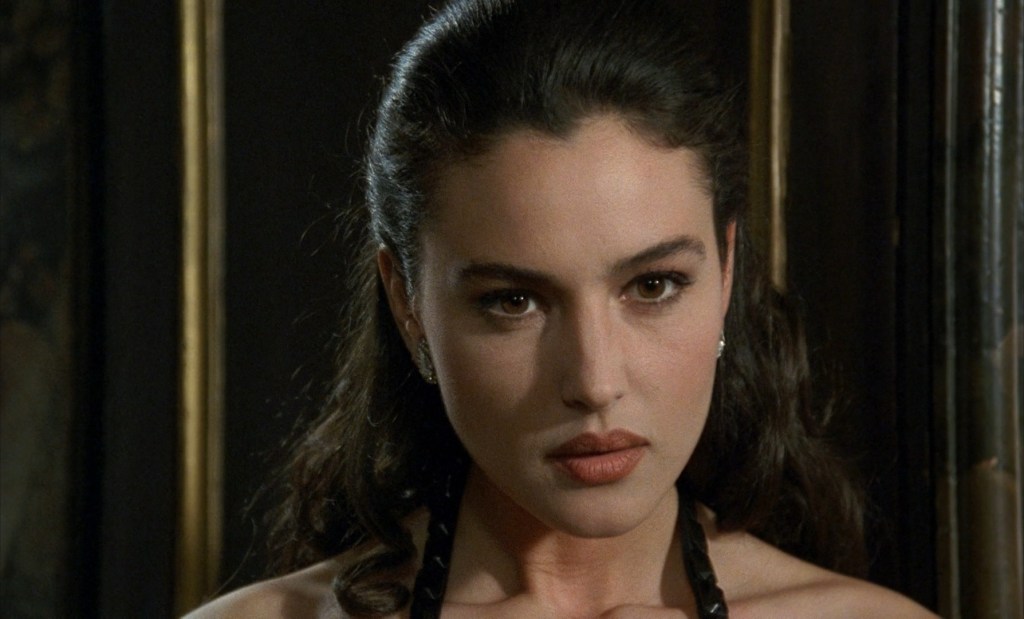 La diva italiana più famosa all'estero, la modella diventata attrice, l'icona di bellezza. Alla scoperta di Monica Bellucci