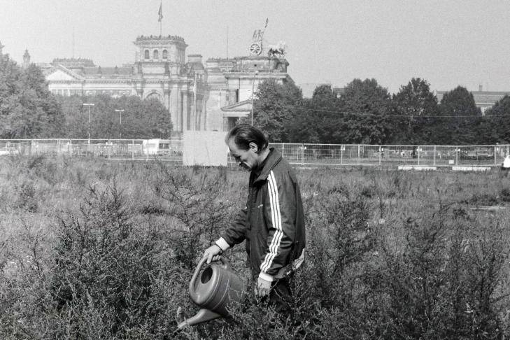 Lois Weinberger - Ruderal Society