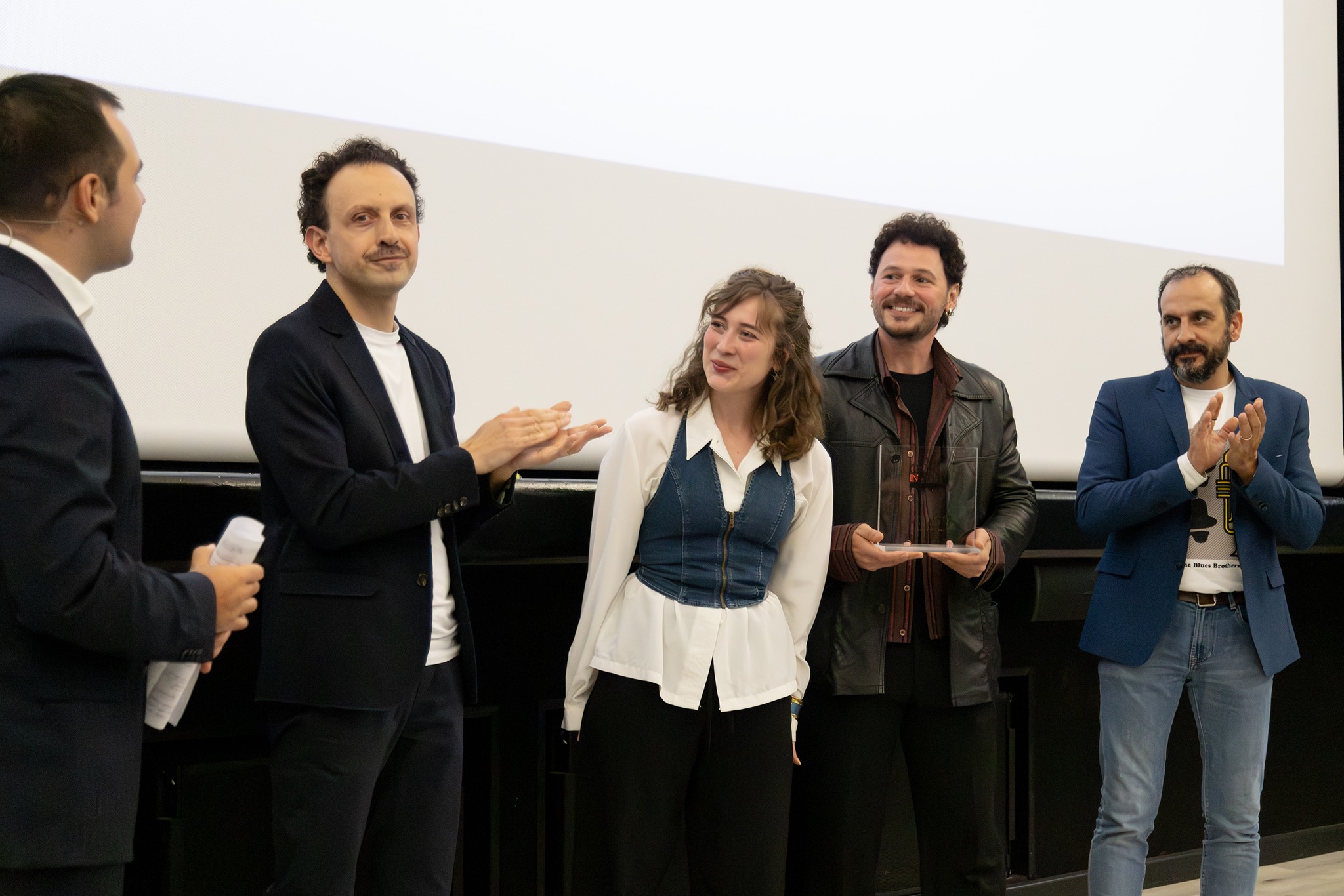 Emanuele Vicorito con Mia Russell e i direttori di Corti in Opera, Marco Torinello e Gianni Finizio