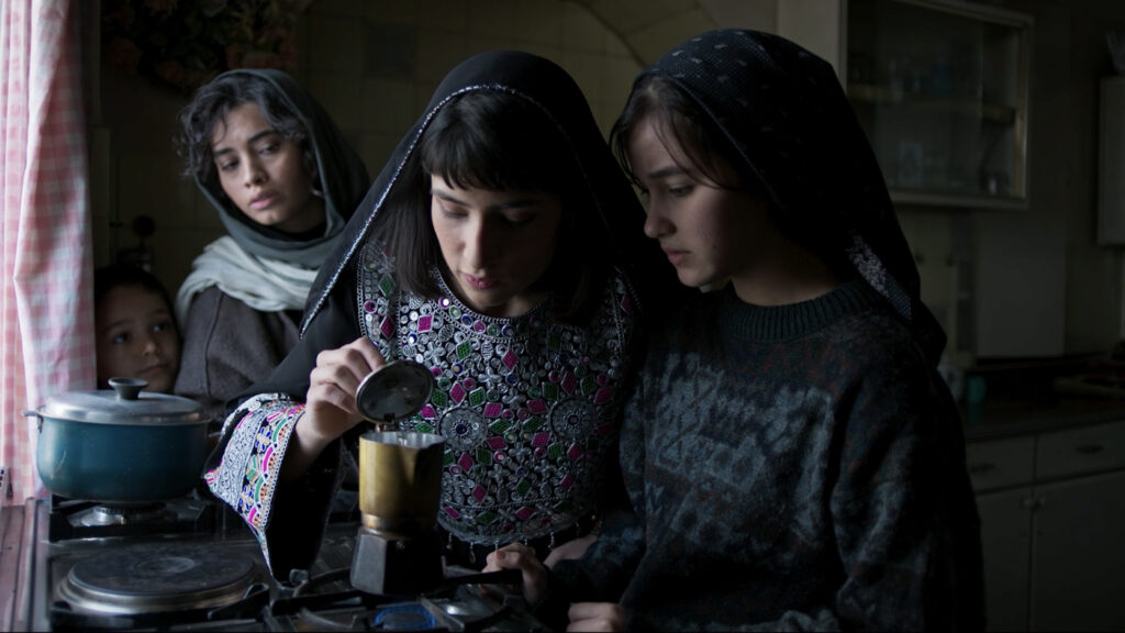'Nest', uno dei corti finalisti del Festival Internazionale della Cinematografia Sociale Tulipani di Seta Nera