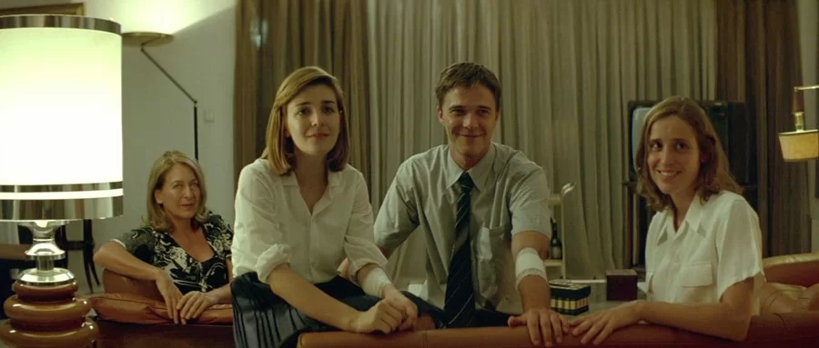 Dogtooth