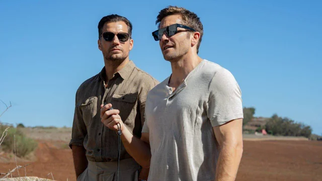In the Grey: Guy Ritchie torna con un action movie solido, semplice e già visto. Jake Gyllenhaal e Henry Cavill non bastano.