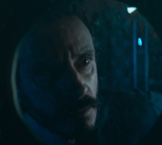 'Insondable' racconta una missione attraverso gli abissi interni del protagonista. Un viaggio immersivo in fondo al mare