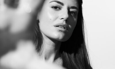 Rebecca Liberati si racconta: da 'Spera Teresa' a 'Frammenti'. Tra cinema, teatro e musica, il racconto di una donna che ha molto da dire