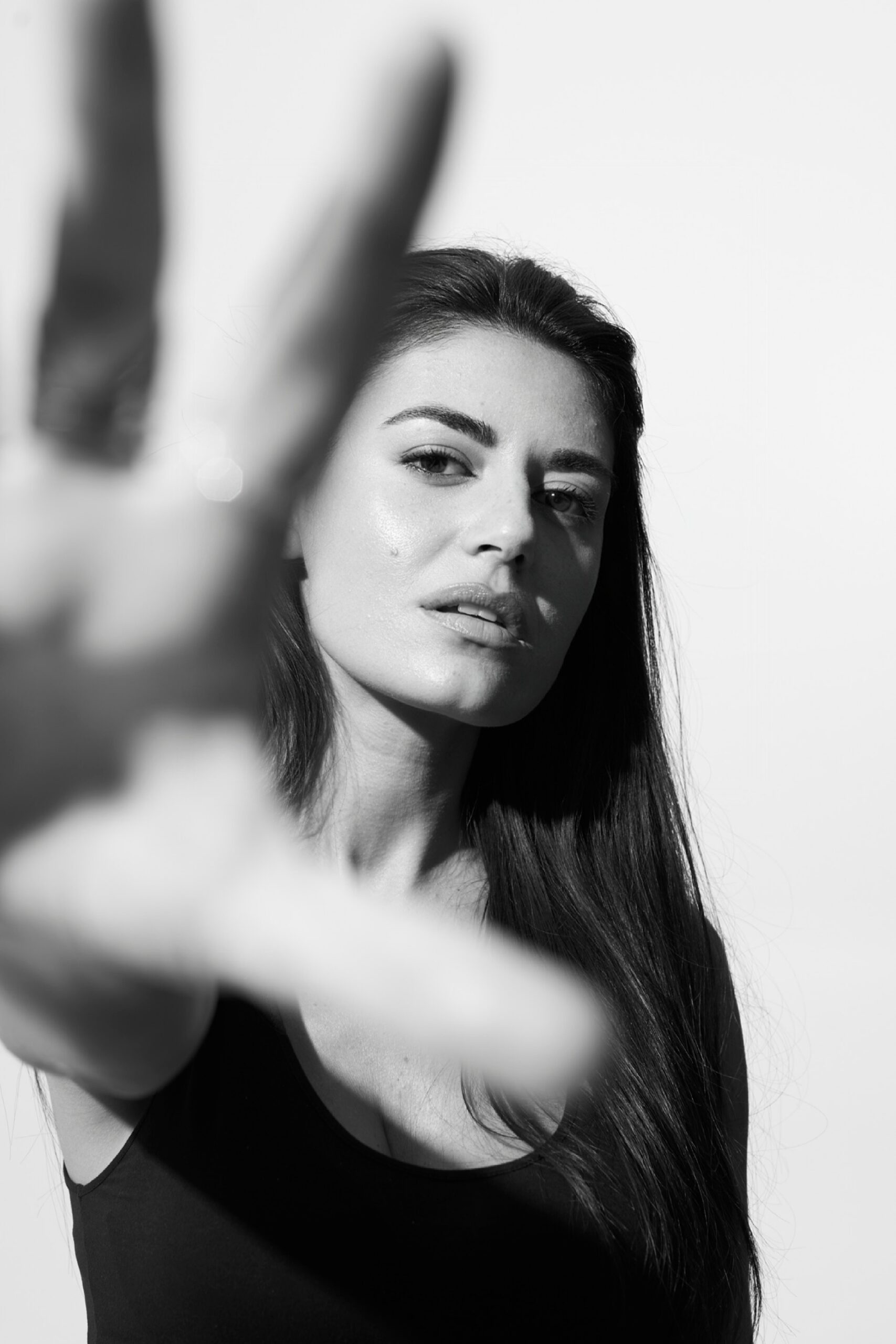 Rebecca Liberati si racconta: da 'Spera Teresa' a 'Frammenti'. Tra cinema, teatro e musica, il racconto di una donna che ha molto da dire