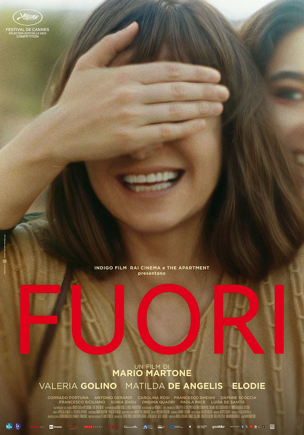 Fuori Mario Martone Valeria Golino