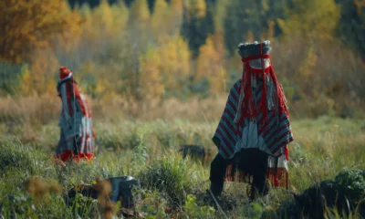 'Visi Putni Skaisti Dzied' il documentario di Krista Burāne che racconta la scomparsa del canto degli uccelli come metafora di crisi ecologica